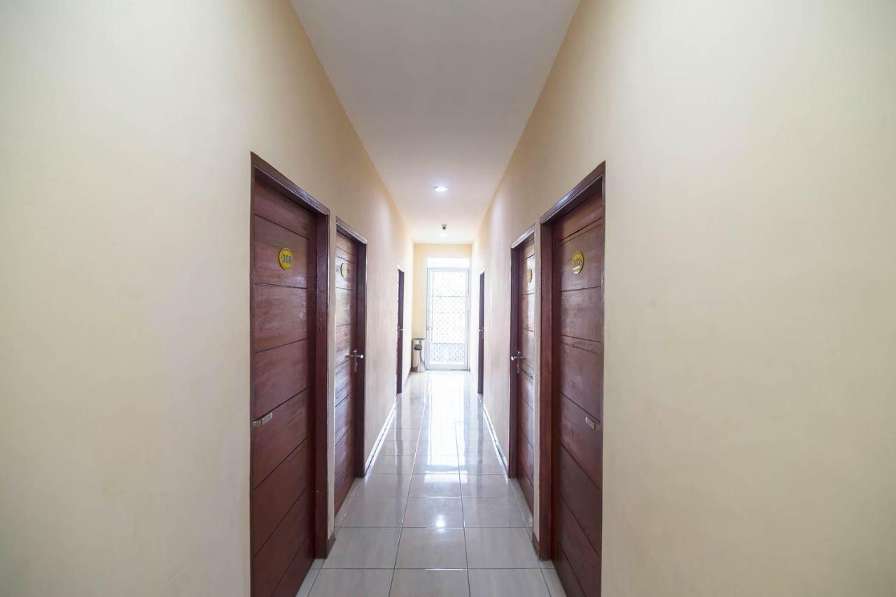 Sentosa Guest House Pontianak Exterior foto